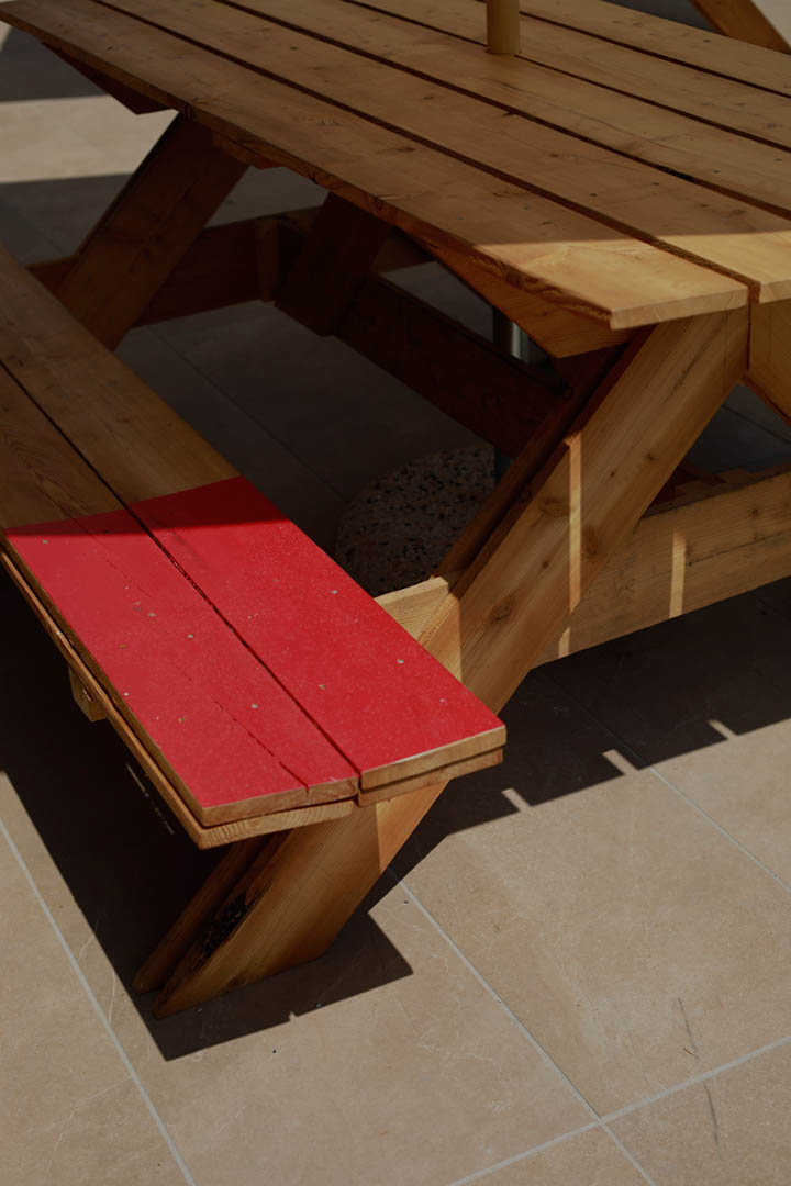Tavolo da picnic. Pic-nic table for the exterior of La Stazione, detail.Phtography: Lourdes Cabrera